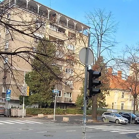 Lägenhet Retiro Belgrad